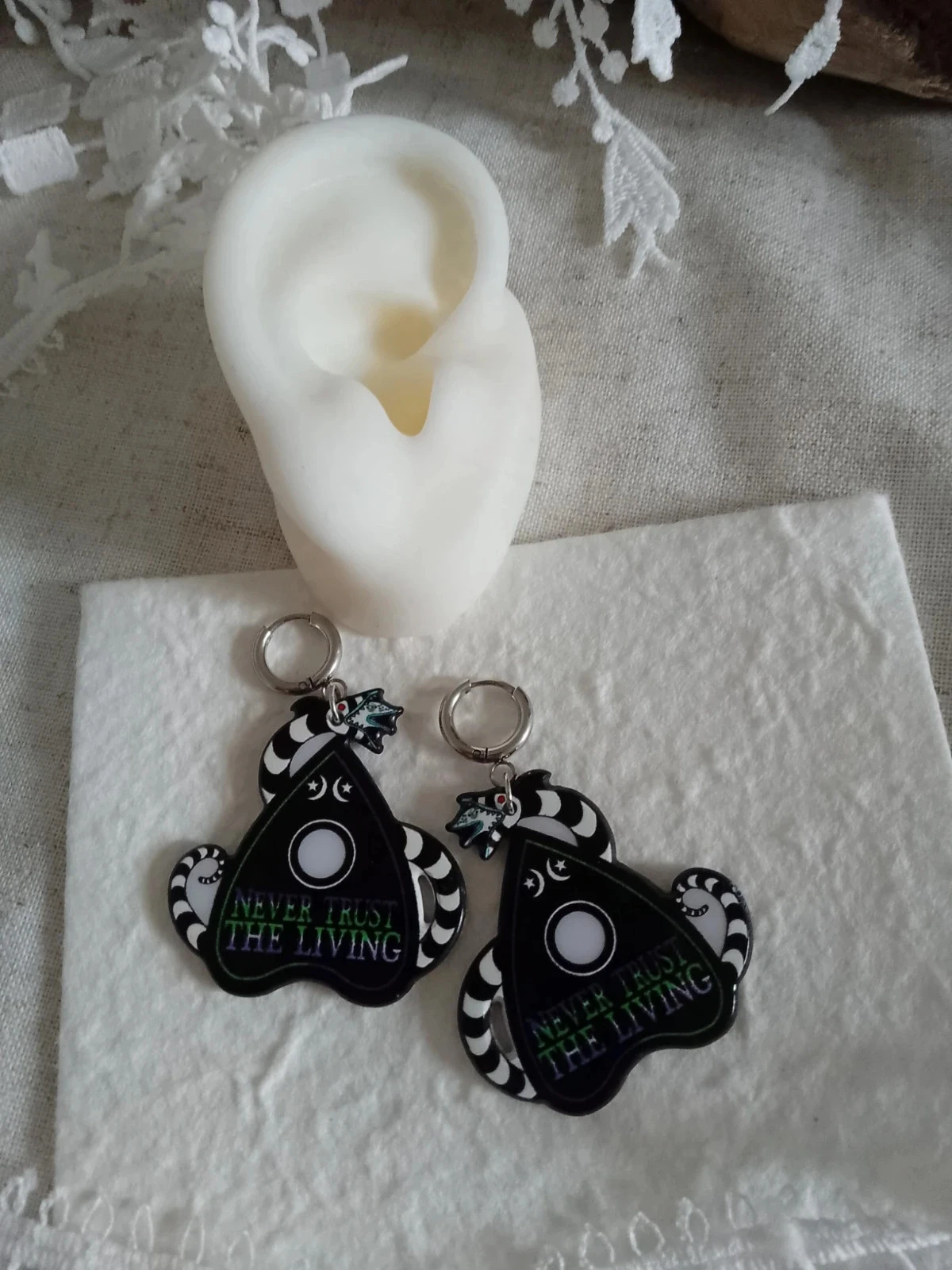 Brincos ouija – photo 2
